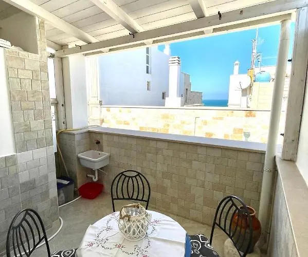 Luluc בית הארחה 4*