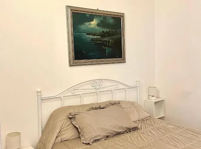 Luluc בית הארחה 4*