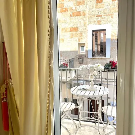 아피타카메레 루루크 게스트하우스 4*