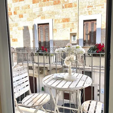 아피타카메레 루루크 게스트하우스 4*